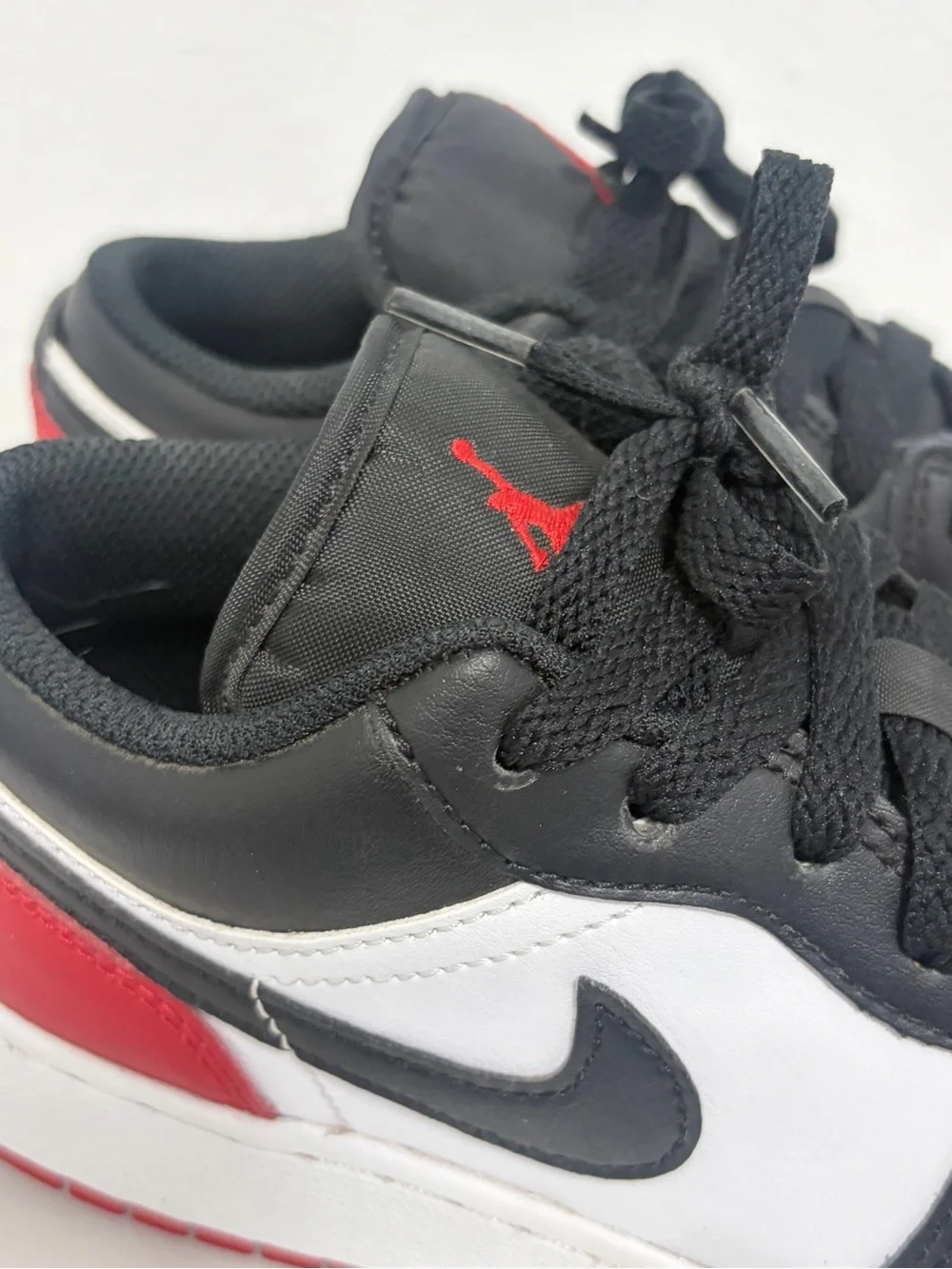 Nike Air Jordon Low 1 “Bred Toe 2.0” Boy’s Sneakers - Brand New - Size 4.5